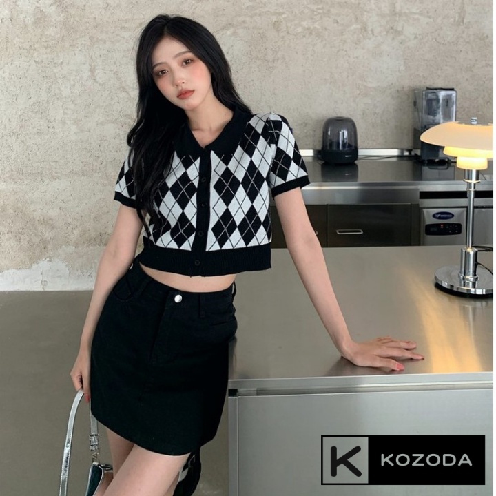 Mặc gì đẹp: [Yêu Thích] Áo Cardigan Dệt Kim Tay Ngắn Cổ Bẻ Kẻ Sọc Phong Cách Hàn Quốc hai màu nâu đen Cho Phụ Nữ Kozoda M59
