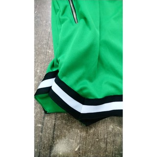 Quần Short Line V Unisex