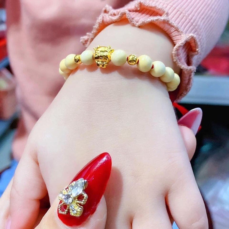 vòng dâu tằm mix charm trâu- chuột vàng 10kara