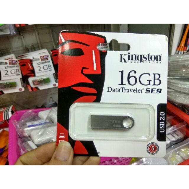 USB KINGSTON 16GB lưu giữ các dữ liệu , hình ảnh, nhạc, phim,tài liệu