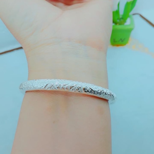 Vòng tay bạc trạm ( 5 chỉ)