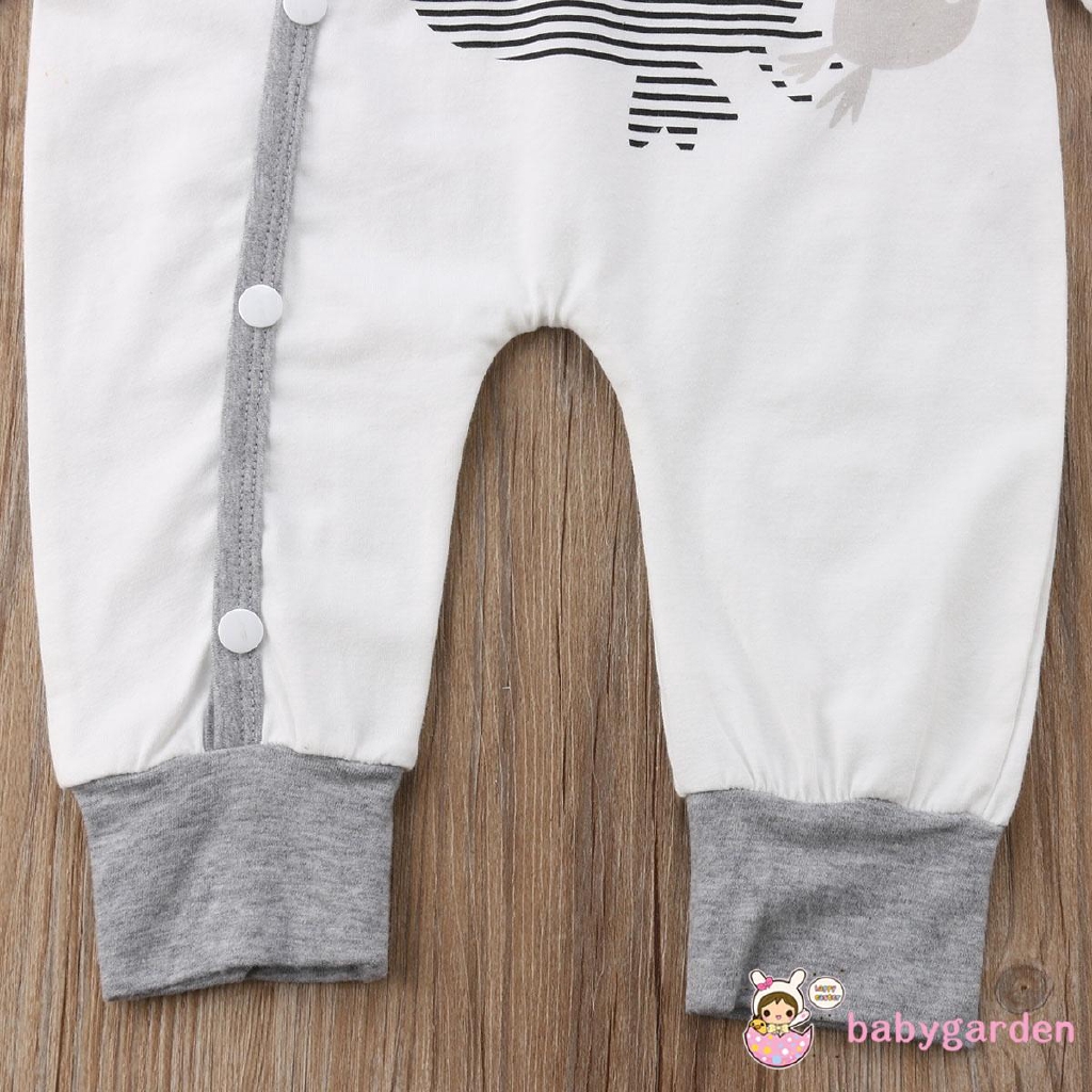 Bộ áo liền quần cotton dễ thương cho em bé