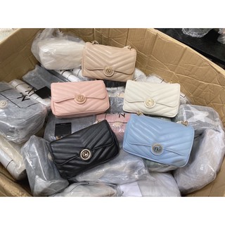 𝐓𝐮́𝐢 𝐋𝐲𝐧 khoá tròn - 𝐌𝐚̂̃𝐮 𝐦𝐨̛́𝐢