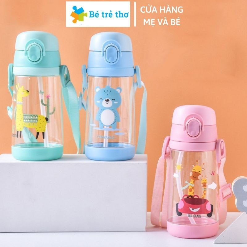 Bình nước cute cho bé trai, gái dễ thương đi học có ống hút, dây đeo, đi chơi 500 ml nhựa tốt (giao màu ngẫu nhiên)