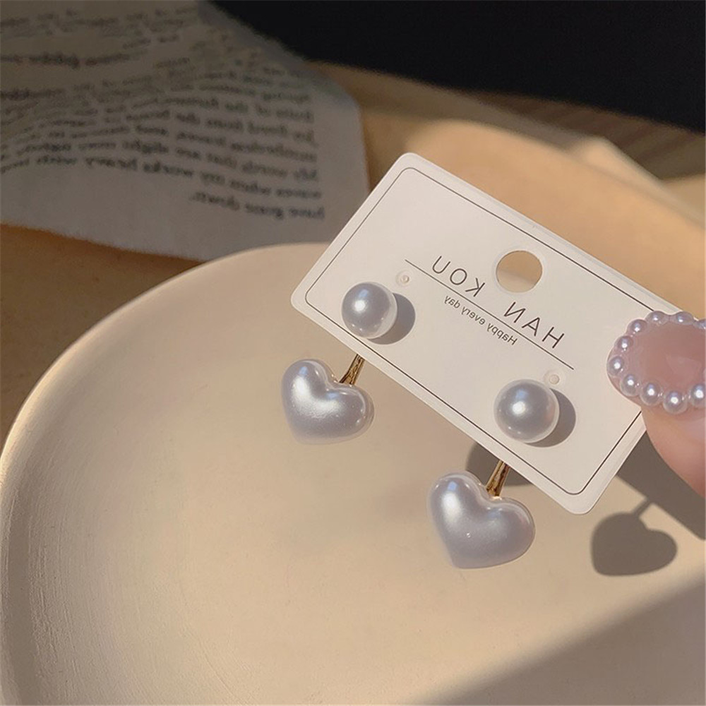 Khuyên tai đính hạt ngọc trai giả hình trái tim phong cách thời trang Hàn Quốc