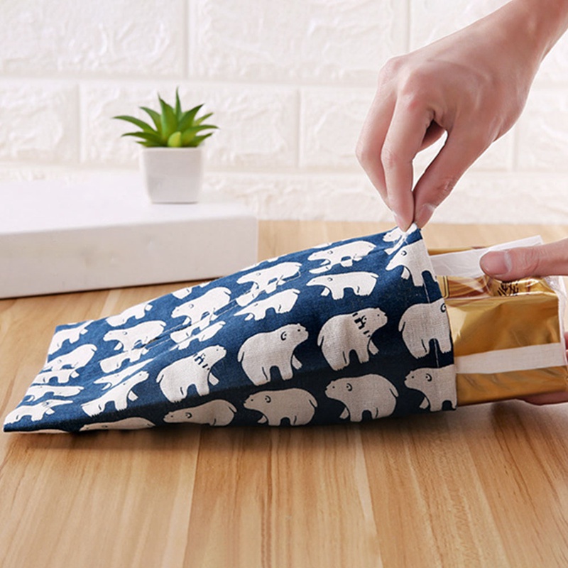 Hộp Đựng Khăn Giấy Họa Tiết Hoạt Hình Dễ Thương Tiện Lợi