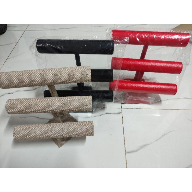 Kệ trưng bày đồng hồ và vòng tay bằng da