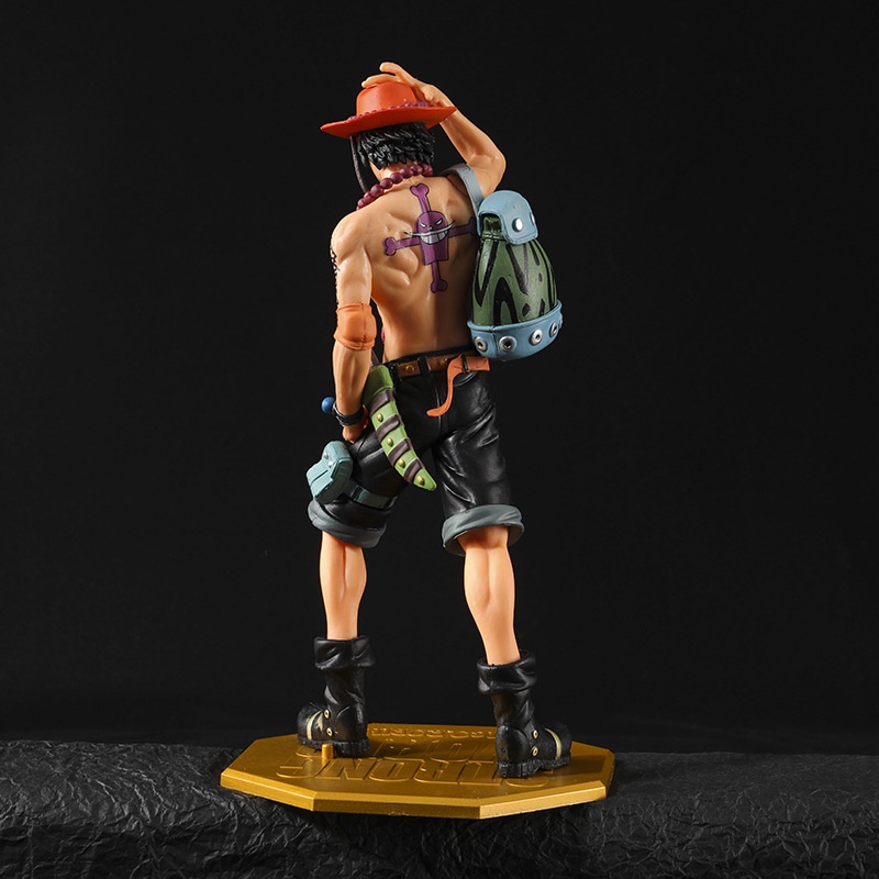 Đồ trang trí Nhân Vật Hoạt Hình One Piece 22cm