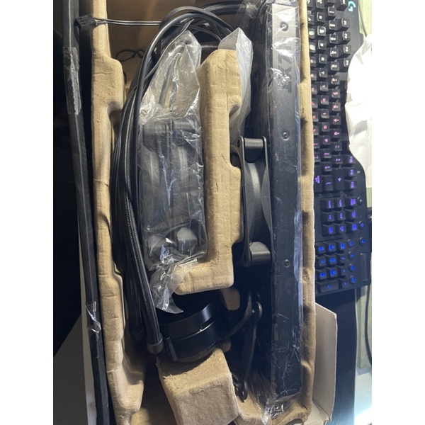 Tản AIO nzxt X72 2nd