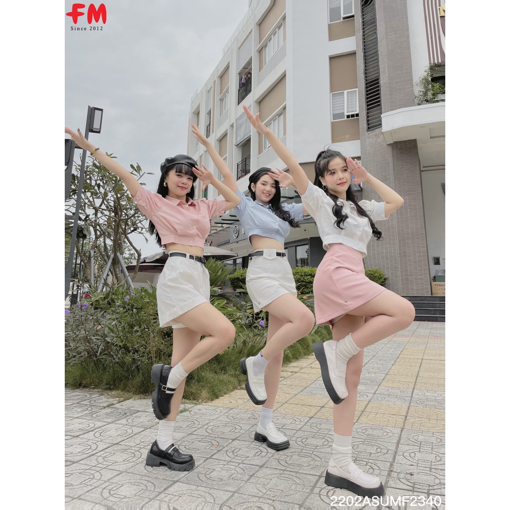 Áo kiểu nữ FM Style cổ tròn gài nút dáng crop cá tính, năng động I Fm Style Online 220223404