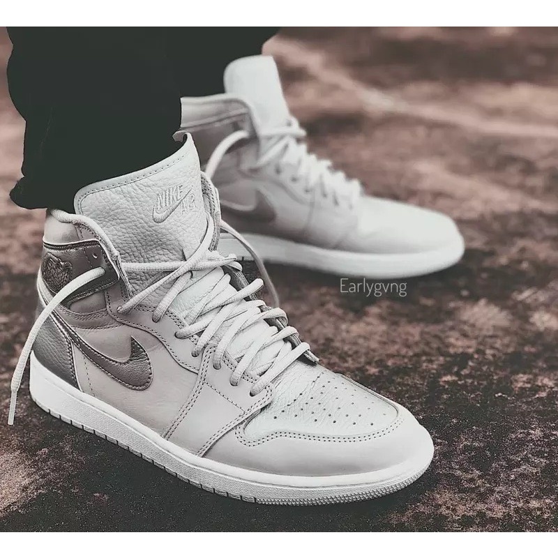 Giày Nike Jordan 1 Retro High CO Japan Neutral Grey