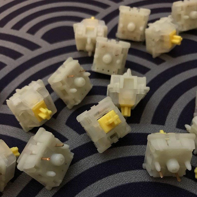 Switch Gateron Milky (KS3X1) - Milky Yellow và Milky Black - Gateron KS3X1 - Switch dùng cho bàn phím cơ | BigBuy360 - bigbuy360.vn