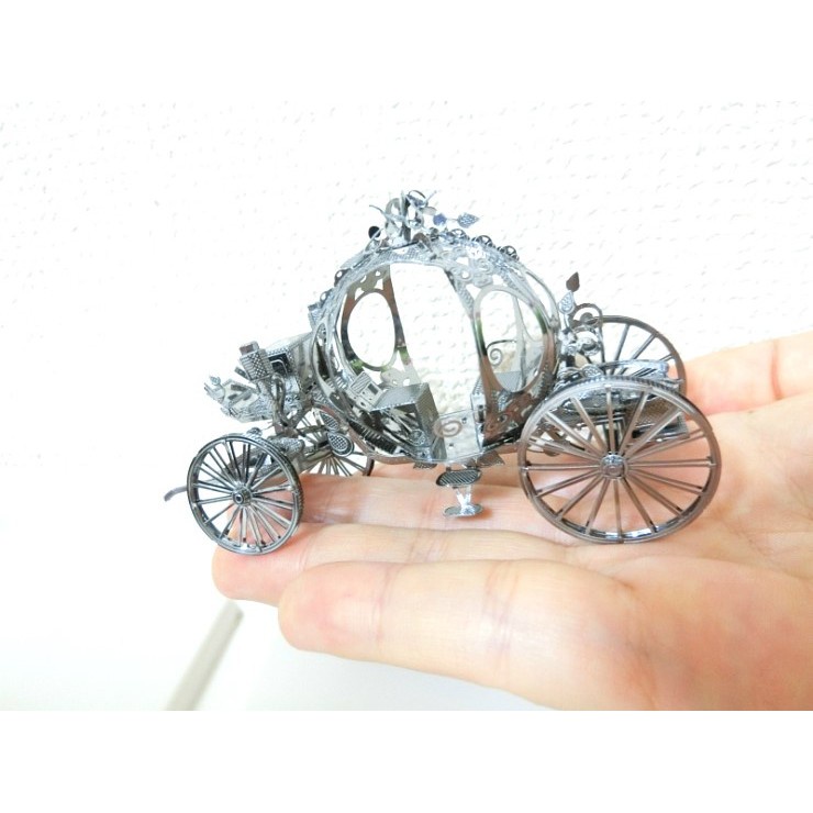 Mô Hình 3D Kim Loại Xe Bí Ngô Trong Phim Lọ Lem