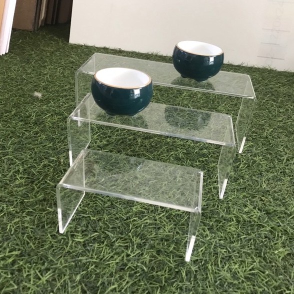 Kệ Mica CHỮ U 26x10.5x10 cm - Dày 3 Ly