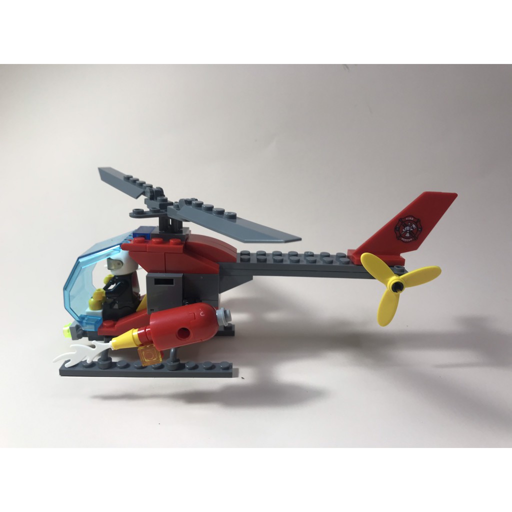 Bộ lắp ráp lego Máy bay trực thăng cứu hỏa cho bé bắt đầu làm quen