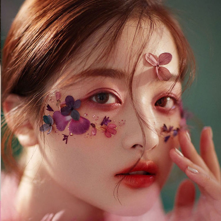 Miếng Dán Trang Trí Mặt Hình Cánh Bướm Độc Đáo