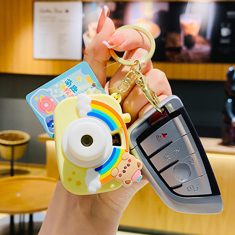 Móc Khóa Hình Máy Ảnh Màu Cầu Vồng Dễ Thương