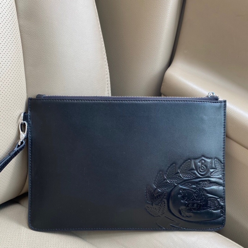 Clutch nam da thật cao cấp logo thương hiệu Burberry Horseferry màu trơn