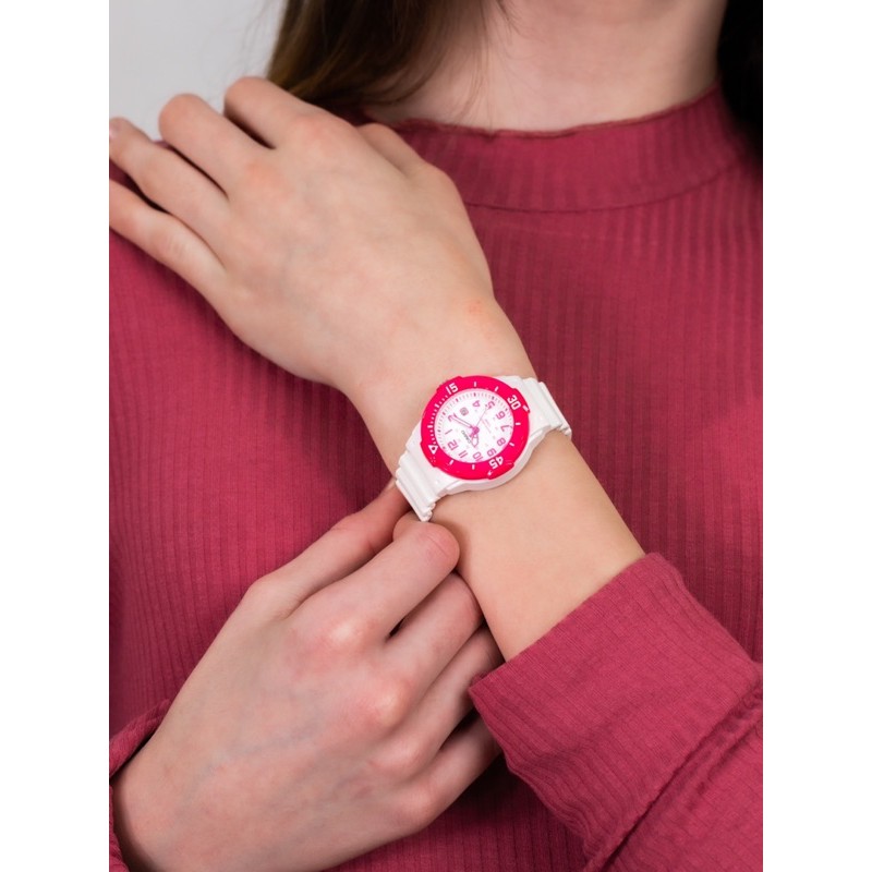 Đồng hồ nữ dây nhựa Casio chính hãng Anh Khuê LRW-200H-4BVDF