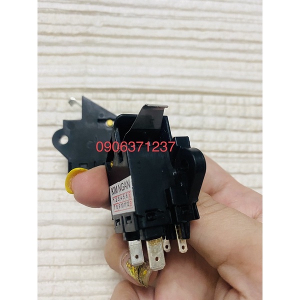 Cục Stop trái xe Sh 2010/ Shvn zin hàng trần