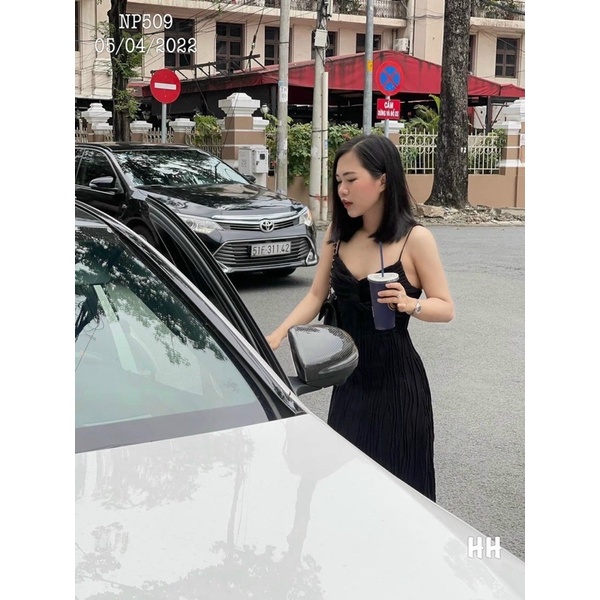 Đầm 2d xoắn ngực dập li