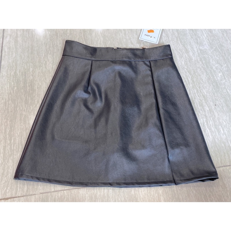 Chân váy da xẻ cá tính có lót trong - Mã 818 | BigBuy360 - bigbuy360.vn