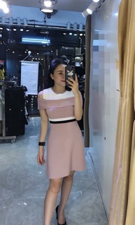 Váy len hở vai