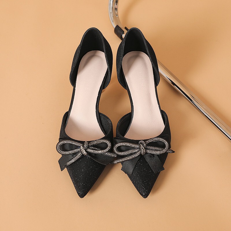 GIÀY CAO GÓT NỮ BEESHOES MŨI NHỌN - GIÀY CAO GÓT NỮ GÓT NHỌN CAO 7 PHÂN SẴN MÀU KEM - ĐEN 220556