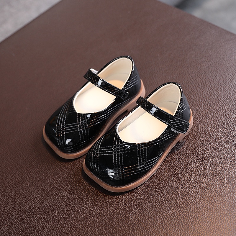 Giày Búp Bê Da Bóng Màu Trơn Chống Trượt Cho Bé 1-8 Tuổi