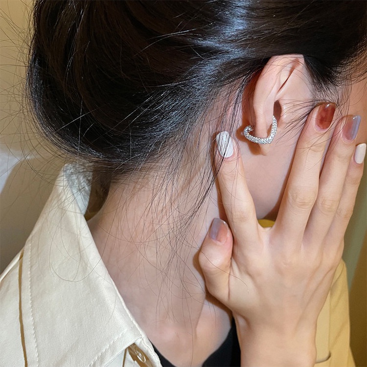 Khuyên Kẹp Tai Hình Trái Tim Đính Đá Kim Cương Giả Không Cần Bấm Lỗ Dành Cho Bạn Nữ