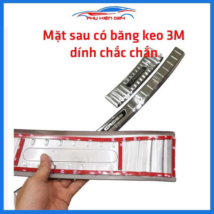 Ốp chống trầy cốp Corolla Cross 2020-2021-2022 Inox mạ crom sáng bóng