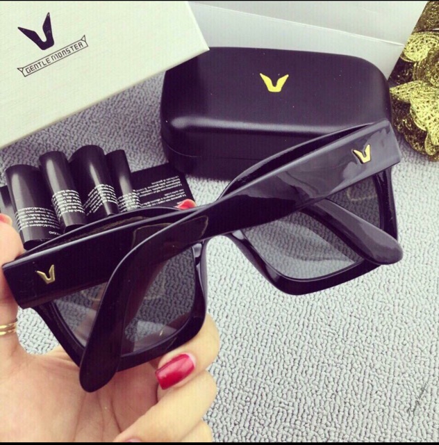 Kính râm Mắt vuông chống nắng uv sành điệu | BigBuy360 - bigbuy360.vn