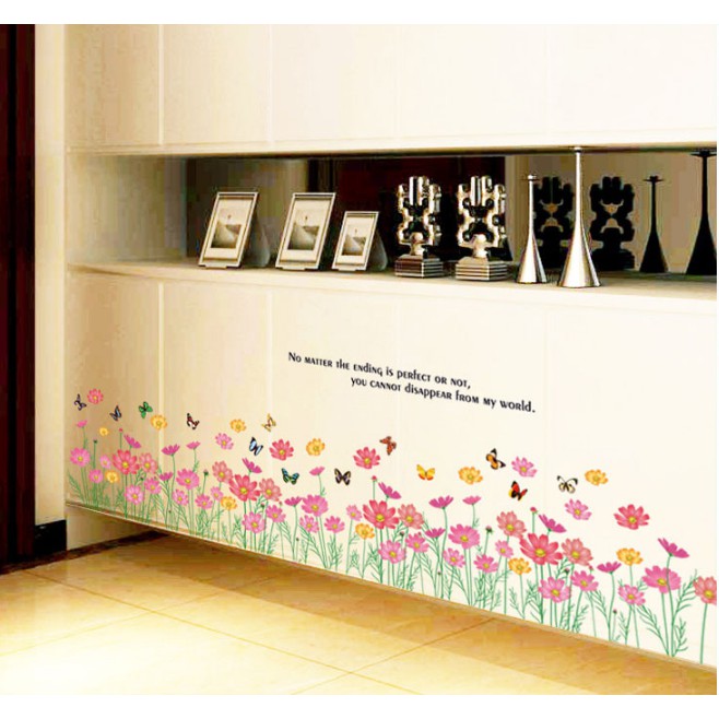 Decal trang trí chân tường Hoa Dại nhiều màu cùng bướm