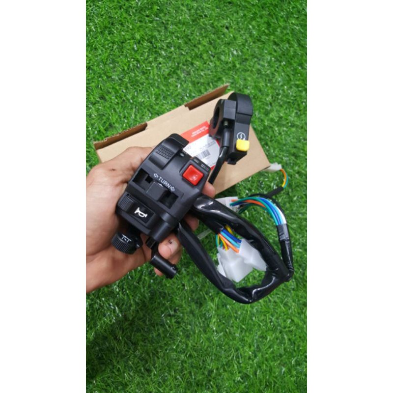 Cùm công tắc giả zin 1/1 dành cho các dòng wave thái 110 và wave alpha 2002 wave zx kèm tay thắng đầy đủ như hình