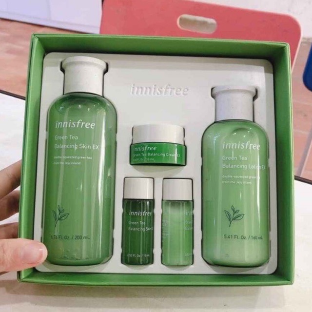 Bộ Dưỡng Ẩm Chuyên Sâu Từ Tinh Chất Trà Xanh Innisfree Green Tea Balancing Skin Care Set EX 5 món
