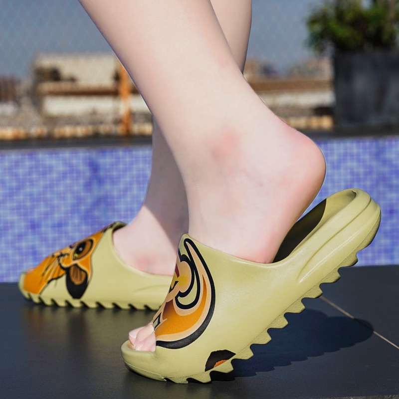 Dép YZ Slide Siêu Bền, dép quai ngang siêu nhẹ （Size35-45）Men's and Women's Sandals House Slippers