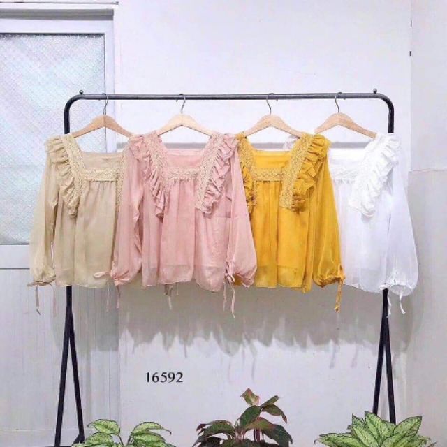 Áo tiểu thư bánh bèo