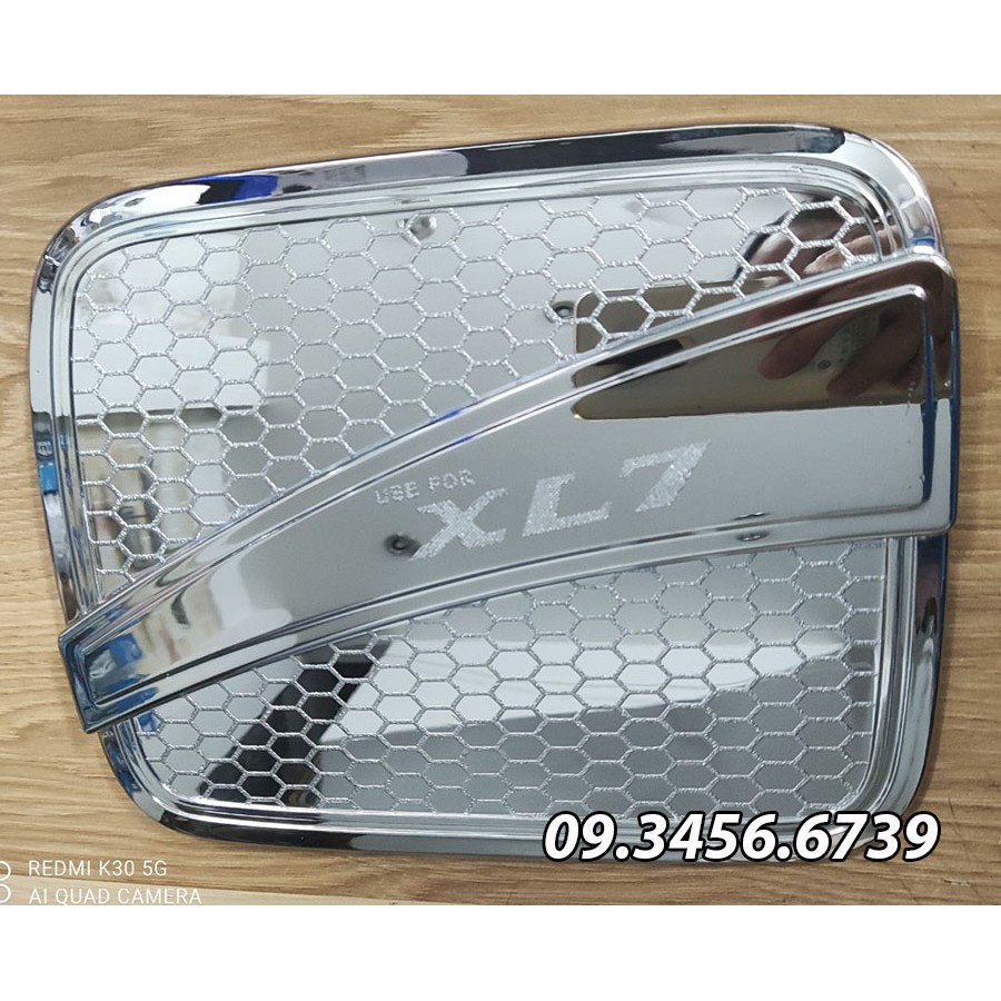 Ốp Nắp Bình Xăng Xe Suzuki XL7, XL-7 2020 2021