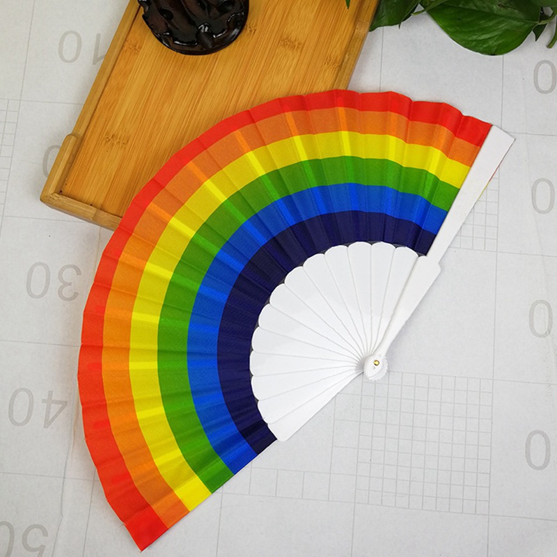 Quạt xếp cầm tay màu cầu vồng LGBT