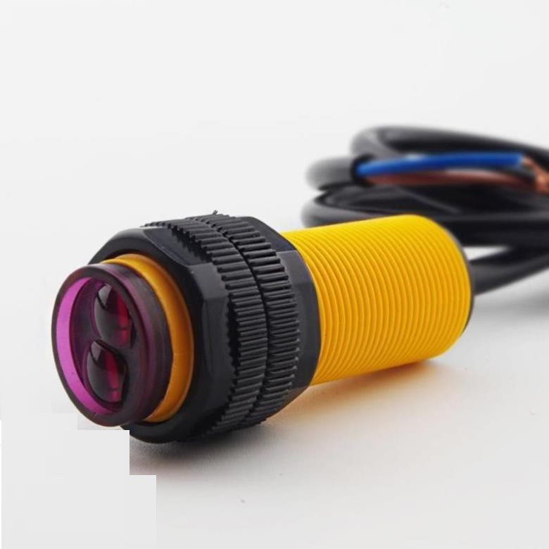 Cảm Biến Khoảng Cách E3F-DS30C4 30CM NPN 6-36V