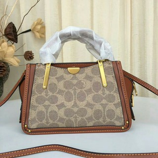 Túi xách Coach Dreamer 21 In Signature Canvas