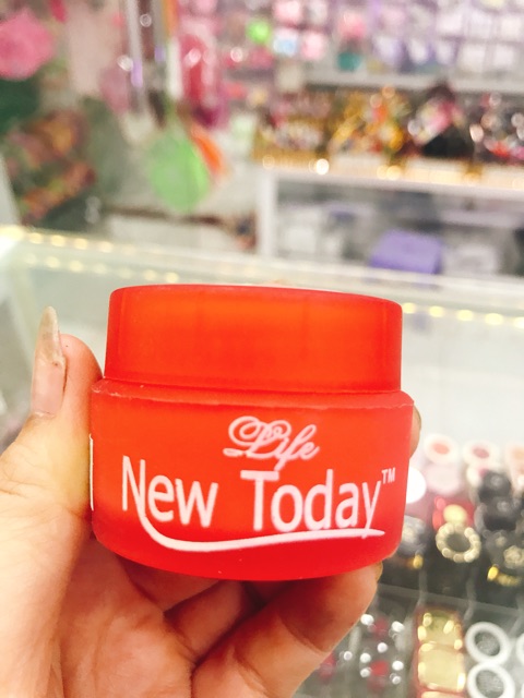 Kem dưỡng trắng da ngăn ngừa mụn NEW TODAY (18g)