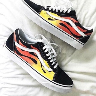 Giày Vans Old Skool họa tiết lửa