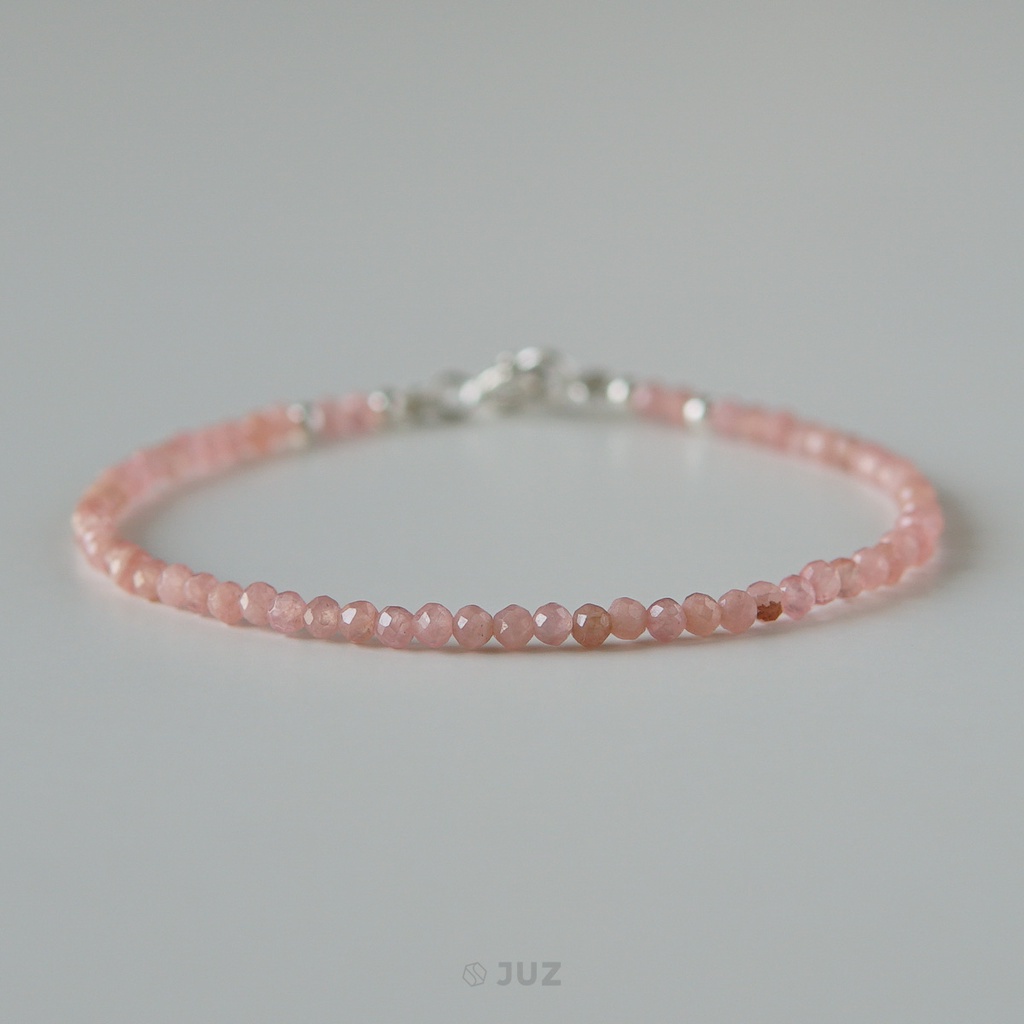 Vòng tay đào hoa 2mm Juz Style