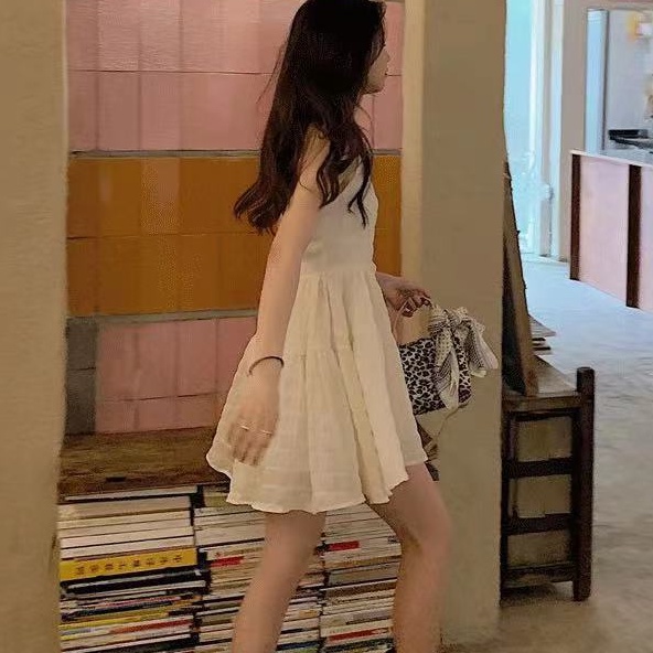 Đầm Ngắn Hai Dây Ôm Eo Thời Trang Năm Mới Dành Cho Nữ