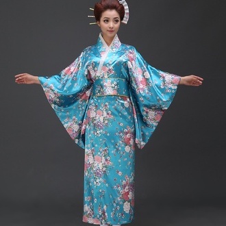 Kimono yukata hoa đào, hàng về sau 10 ngày.