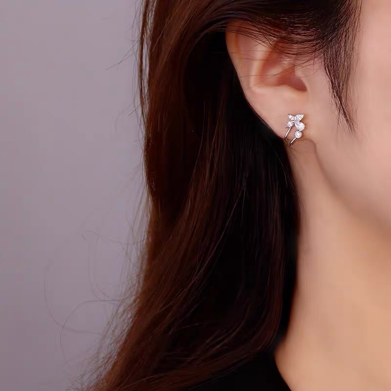 Bông tai khuyên tai bướ m đá nhỏ viền tai
