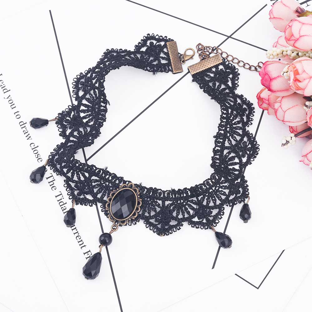 Vòng cổ nữ choker ren đen đính đá phong cách mới