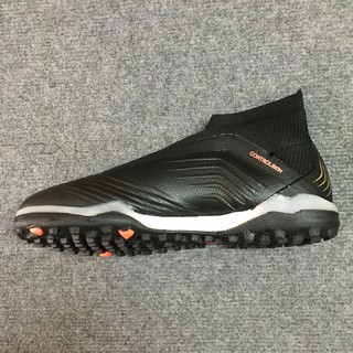 Giày đá bóng Predator Tango 18 TF đen