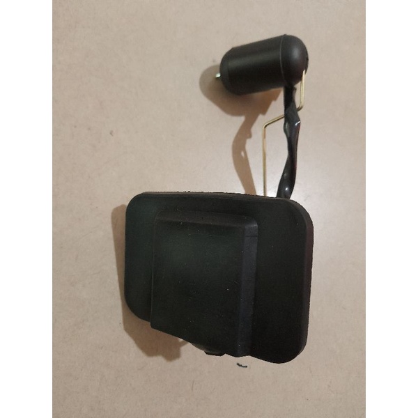 Báo xăng xe cúp 82 - 86